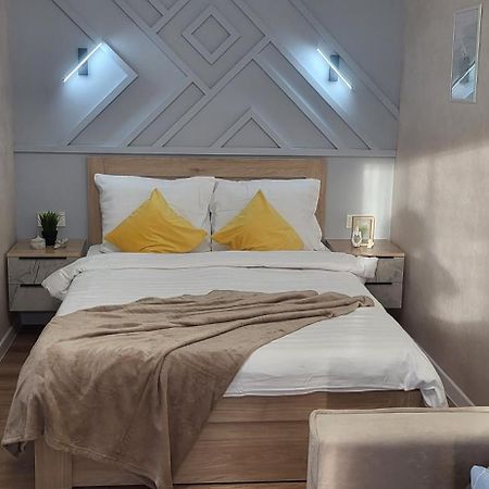 Lux Home Astana Ust-Kamenogorsk ภายนอก รูปภาพ